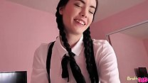 Brunette teen fucked for a ride to