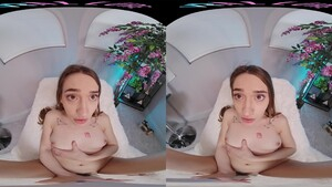 Cute Perky brunette spinner plays with her sweet pussy in VR
