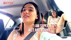 Ersties – Hot American Babe Gets Off While In Her Car